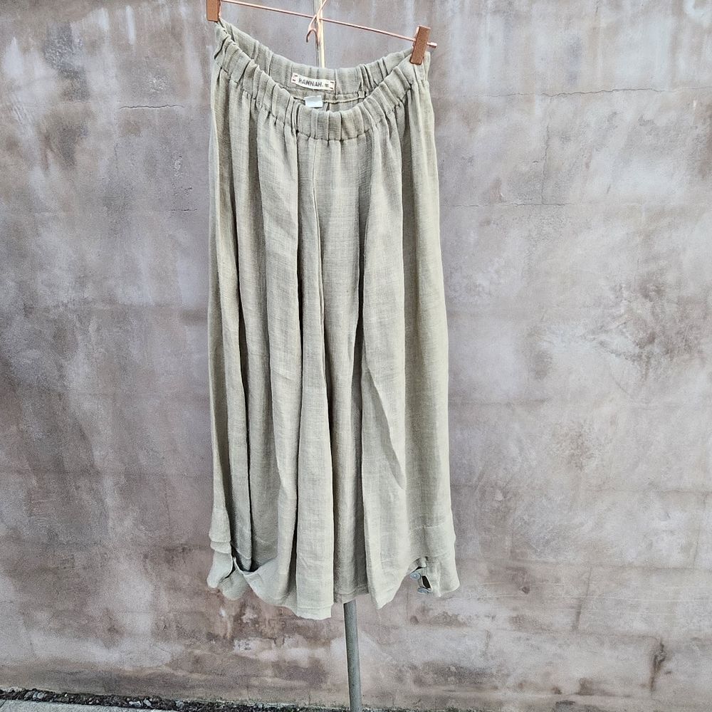 Hannah. M lagenlook linen skirt layered hem sage green